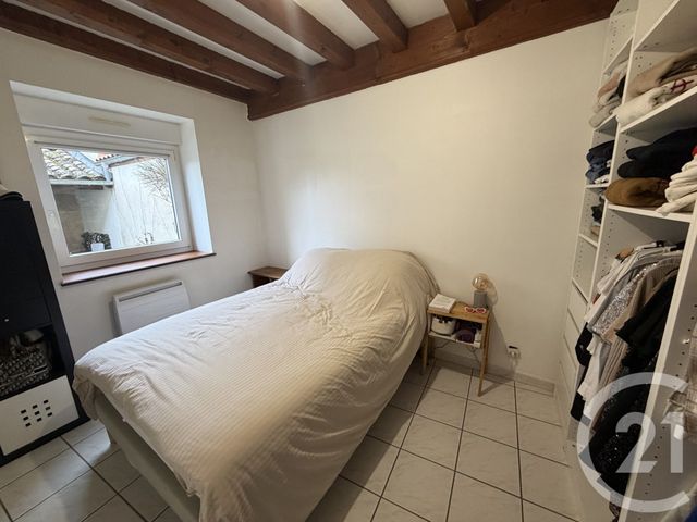 Appartement T3 à louer - 3 pièces - 45.75 m2 - SAVIGNEUX - 01 - RHONE-ALPES - Century 21 Coquillat Immobilier