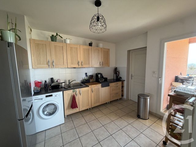 Appartement F3 à louer - 3 pièces - 75.0 m2 - FAREINS - 01 - RHONE-ALPES - Century 21 Coquillat Immobilier