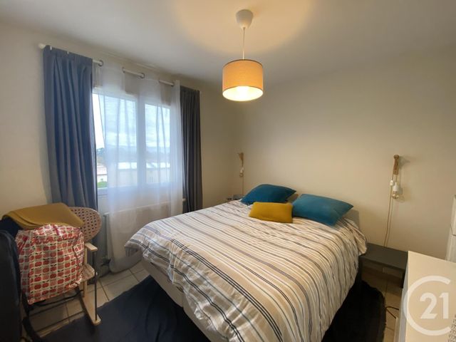 Appartement F3 à louer - 3 pièces - 75.0 m2 - FAREINS - 01 - RHONE-ALPES - Century 21 Coquillat Immobilier