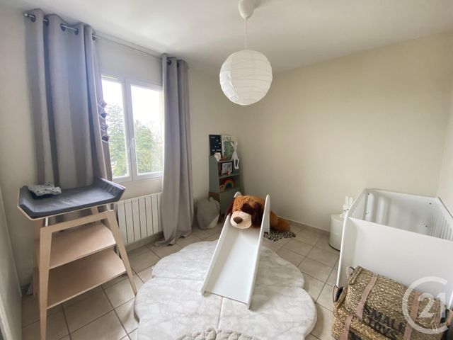 Appartement F3 à louer - 3 pièces - 75.0 m2 - FAREINS - 01 - RHONE-ALPES - Century 21 Coquillat Immobilier