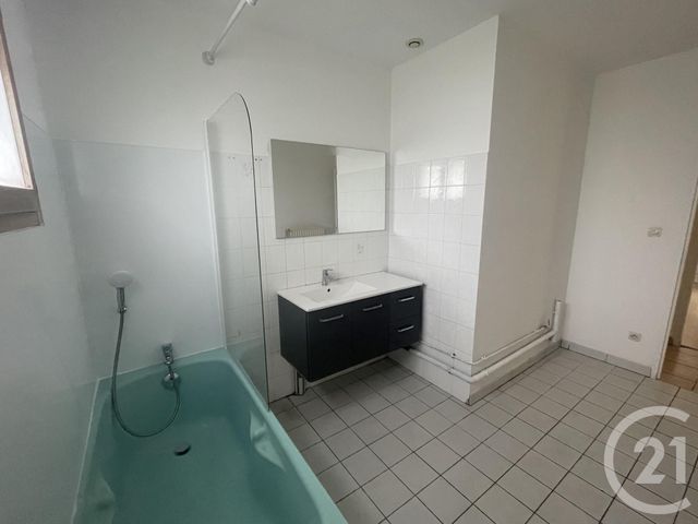 maison à louer - 5 pièces - 100.0 m2 - ST JULIEN - 69 - RHONE-ALPES - Century 21 Coquillat Immobilier