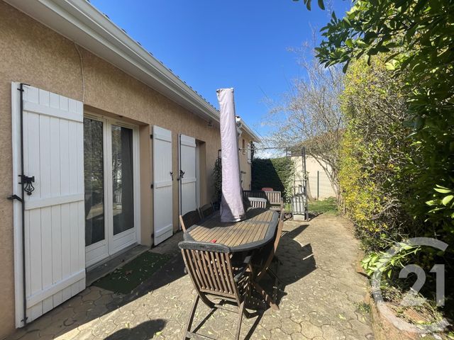 maison à louer - 5 pièces - 100.0 m2 - ST JULIEN - 69 - RHONE-ALPES - Century 21 Coquillat Immobilier