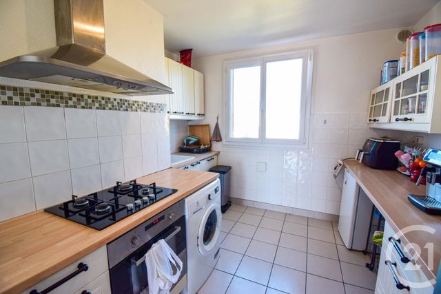 Appartement F3 à vendre - 3 pièces - 63.09 m2 - VILLEFRANCHE SUR SAONE - 69 - RHONE-ALPES - Century 21 Coquillat Immobilier