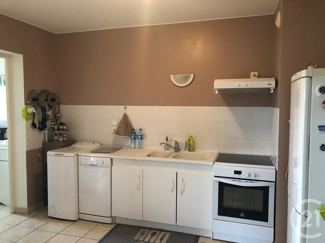 Appartement F3 à louer - 3 pièces - 75.0 m2 - FAREINS - 01 - RHONE-ALPES - Century 21 Coquillat Immobilier