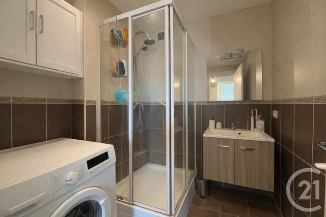 Appartement T3 à vendre - 3 pièces - 57.25 m2 - VILLEFRANCHE SUR SAONE - 69 - RHONE-ALPES - Century 21 Coquillat Immobilier