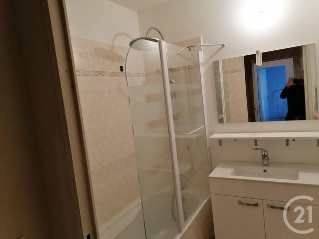 Appartement T3 à louer - 3 pièces - 58.77 m2 - VILLEFRANCHE SUR SAONE - 69 - RHONE-ALPES - Century 21 Coquillat Immobilier