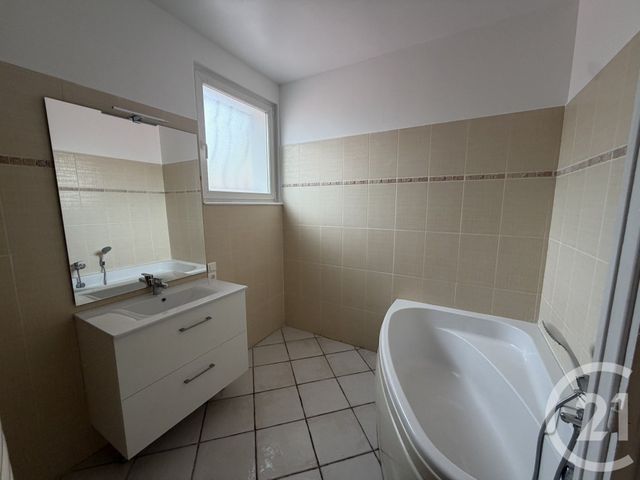 maison à louer - 4 pièces - 101.42 m2 - JASSANS RIOTTIER - 01 - RHONE-ALPES - Century 21 Coquillat Immobilier