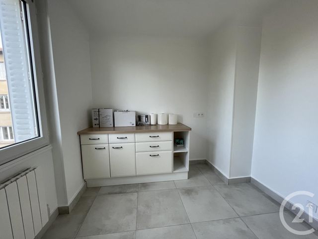 Appartement F2 à louer - 2 pièces - 46.08 m2 - VILLEFRANCHE SUR SAONE - 69 - RHONE-ALPES - Century 21 Coquillat Immobilier