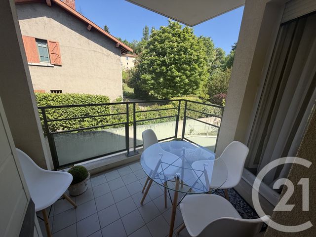 Appartement F3 à louer - 3 pièces - 63.74 m2 - FONTAINES SUR SAONE - 69 - RHONE-ALPES - Century 21 Coquillat Immobilier