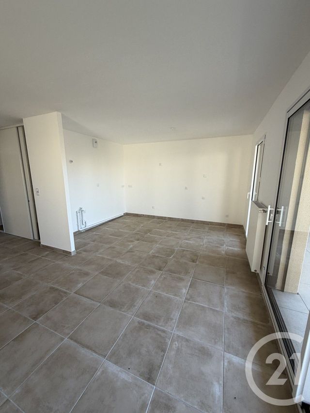 Appartement à louer - 4 pièces - 79.97 m2 - GLEIZE - 69 - RHONE-ALPES - Century 21 Coquillat Immobilier