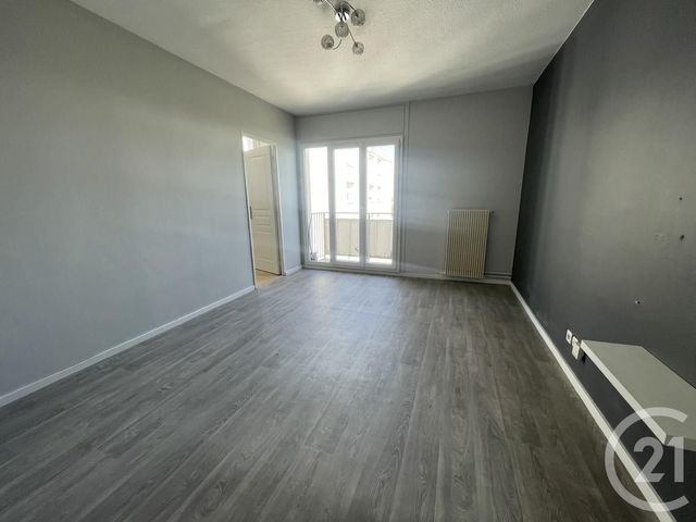 Appartement F4 à louer - 4 pièces - 78.4 m2 - VILLEFRANCHE SUR SAONE - 69 - RHONE-ALPES - Century 21 Coquillat Immobilier