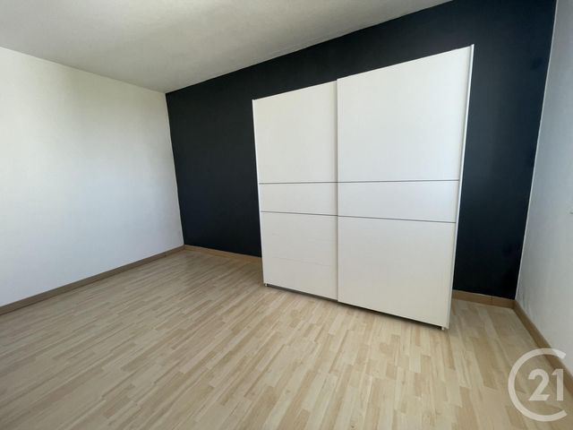Appartement F4 à louer - 4 pièces - 78.4 m2 - VILLEFRANCHE SUR SAONE - 69 - RHONE-ALPES - Century 21 Coquillat Immobilier