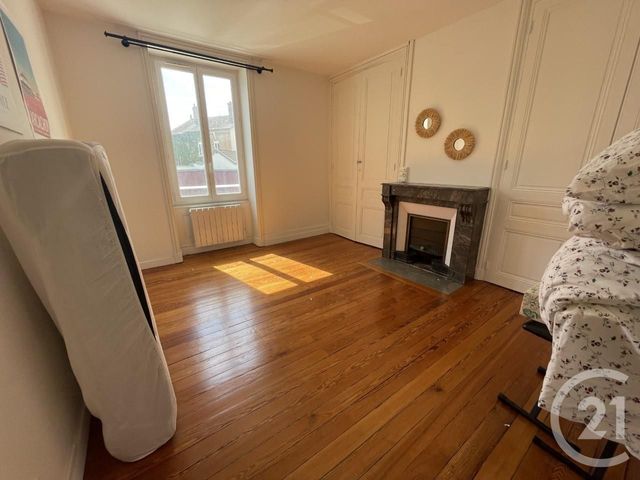 Appartement F3 à louer - 3 pièces - 74.76 m2 - VILLEFRANCHE SUR SAONE - 69 - RHONE-ALPES - Century 21 Coquillat Immobilier