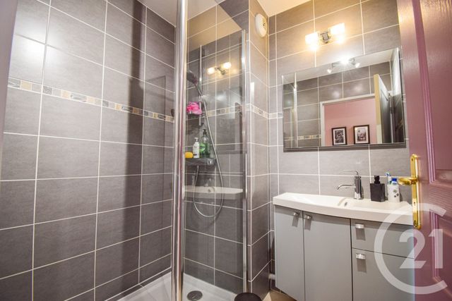 Appartement T5 à vendre - 5 pièces - 135.94 m2 - JASSANS RIOTTIER - 01 - RHONE-ALPES - Century 21 Coquillat Immobilier