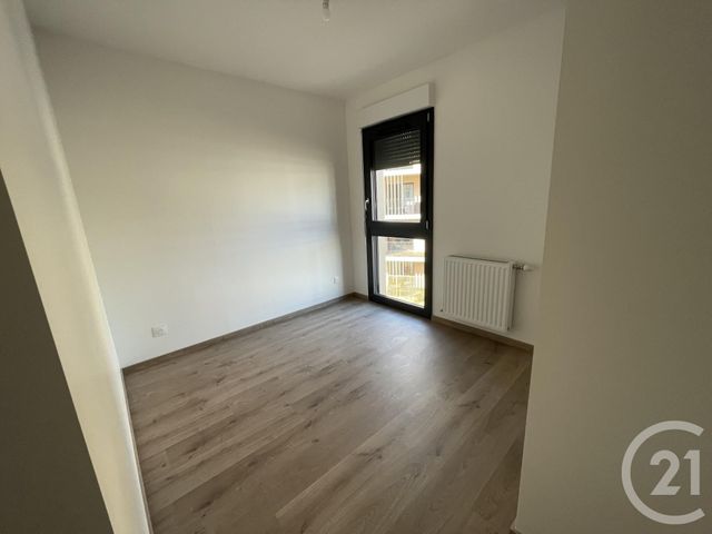 Appartement F3 à louer - 3 pièces - 61.1 m2 - VILLEFRANCHE SUR SAONE - 69 - RHONE-ALPES - Century 21 Coquillat Immobilier