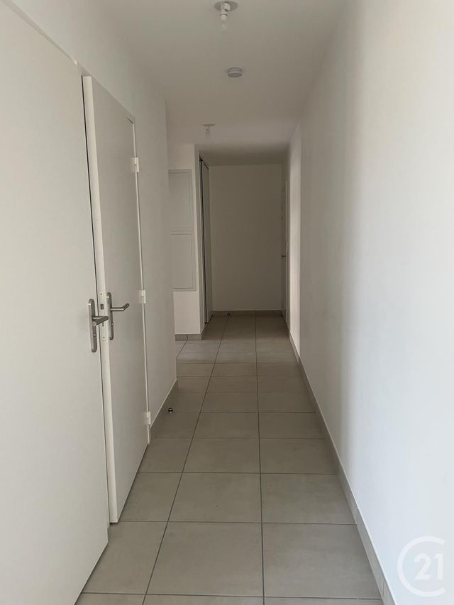 Appartement F3 à louer - 3 pièces - 61.1 m2 - VILLEFRANCHE SUR SAONE - 69 - RHONE-ALPES - Century 21 Coquillat Immobilier