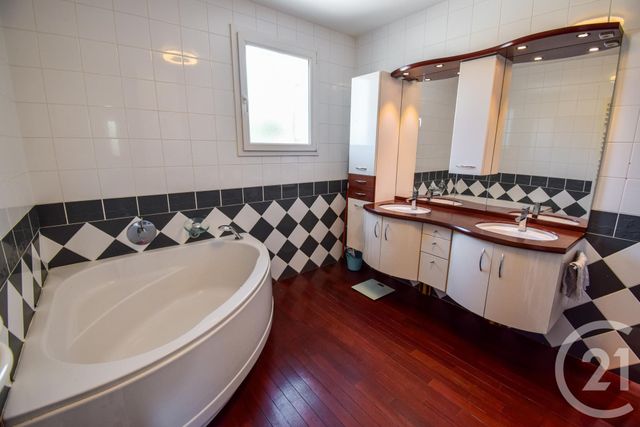 maison à vendre - 9 pièces - 180.34 m2 - MISERIEUX - 01 - RHONE-ALPES - Century 21 Coquillat Immobilier