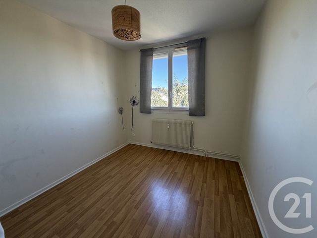 Appartement F3 à louer - 3 pièces - 64.74 m2 - VILLEFRANCHE SUR SAONE - 69 - RHONE-ALPES - Century 21 Coquillat Immobilier