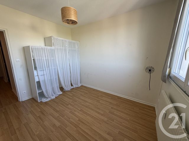 Appartement F3 à louer - 3 pièces - 64.74 m2 - VILLEFRANCHE SUR SAONE - 69 - RHONE-ALPES - Century 21 Coquillat Immobilier