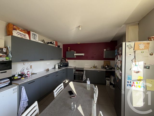 Appartement F3 à louer - 3 pièces - 78.0 m2 - TREVOUX - 01 - RHONE-ALPES - Century 21 Coquillat Immobilier