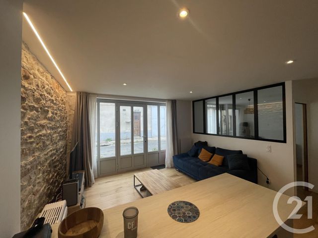 Appartement T2 à louer - 2 pièces - 40.81 m2 - VILLEFRANCHE SUR SAONE - 69 - RHONE-ALPES - Century 21 Coquillat Immobilier